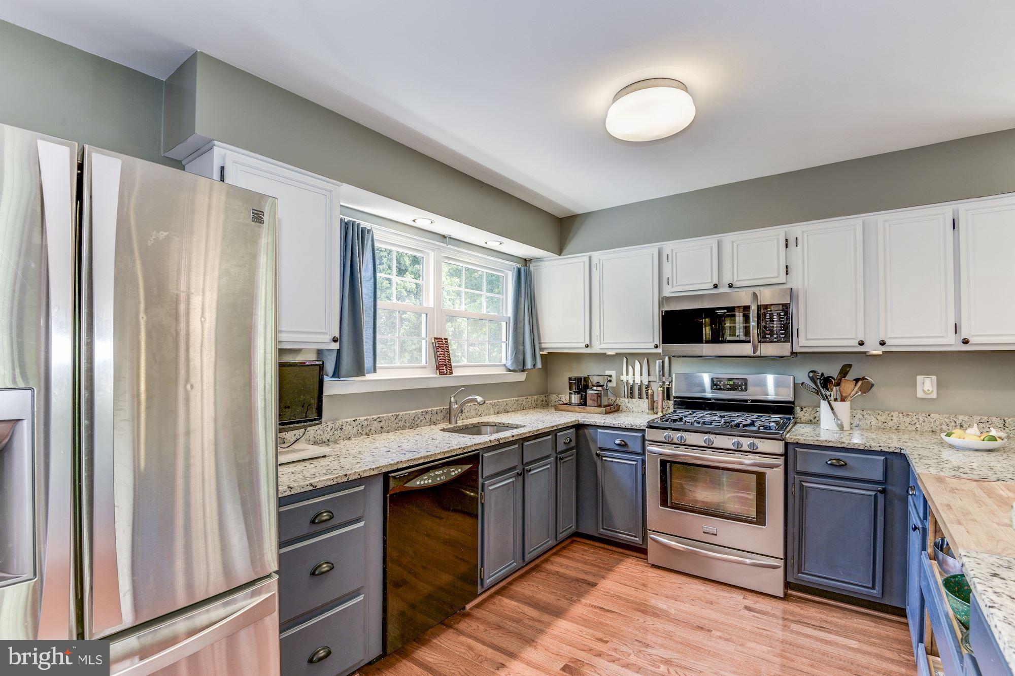 SOUTHERN OAKS - Residential