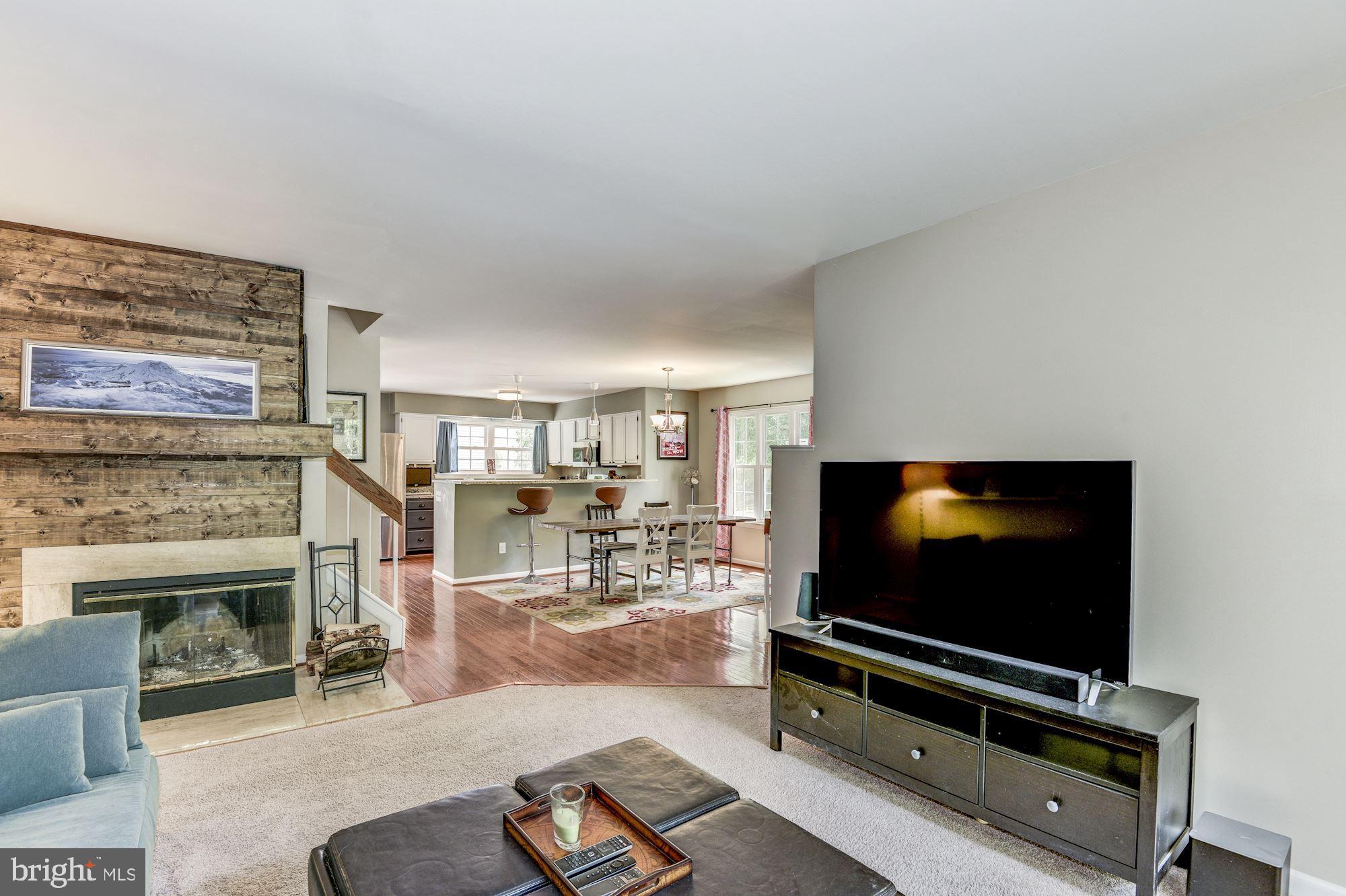 SOUTHERN OAKS - Residential