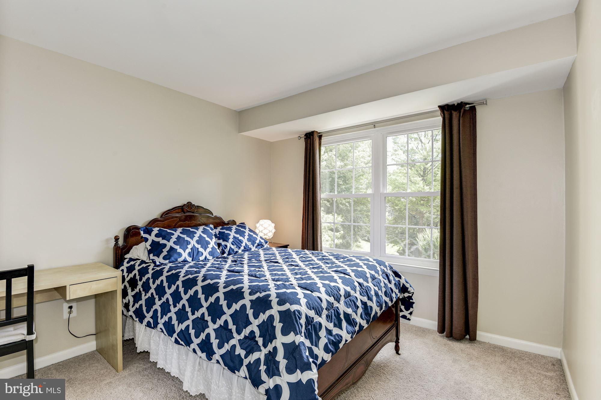 SOUTHERN OAKS - Residential