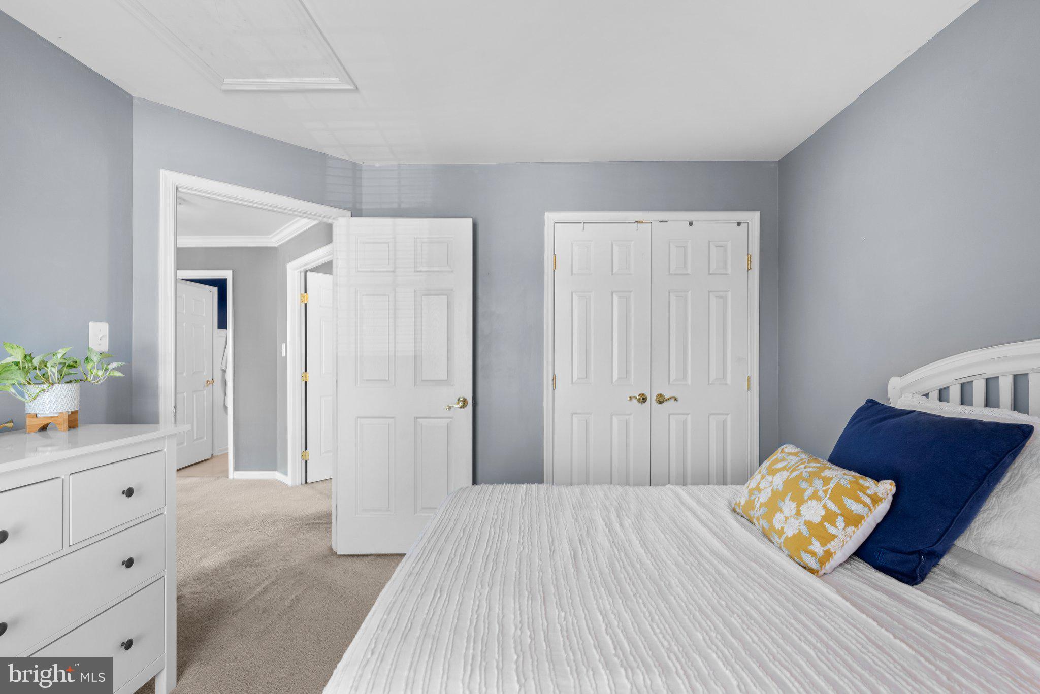 VILLAGES OF URBANA - Residential