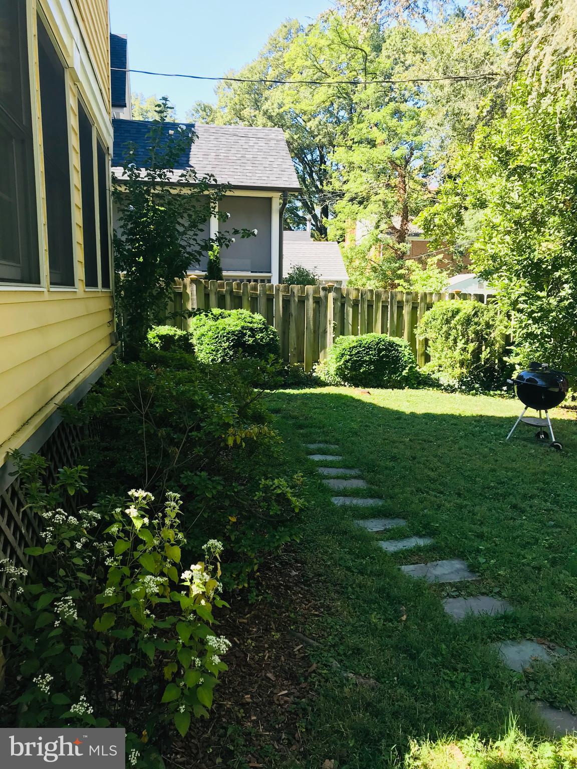 WAYCROFT WOODLAWN - Residential Lease