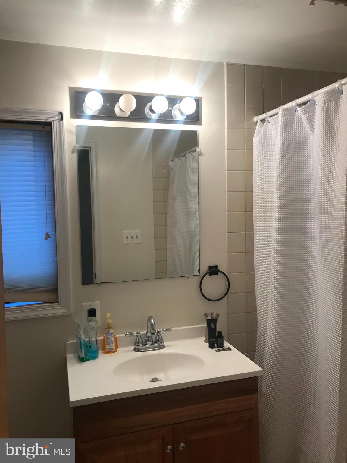 WAYCROFT WOODLAWN - Residential Lease