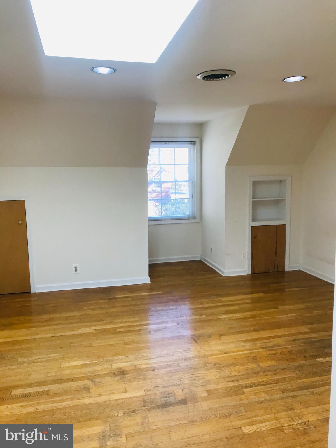 WAYCROFT WOODLAWN - Residential Lease