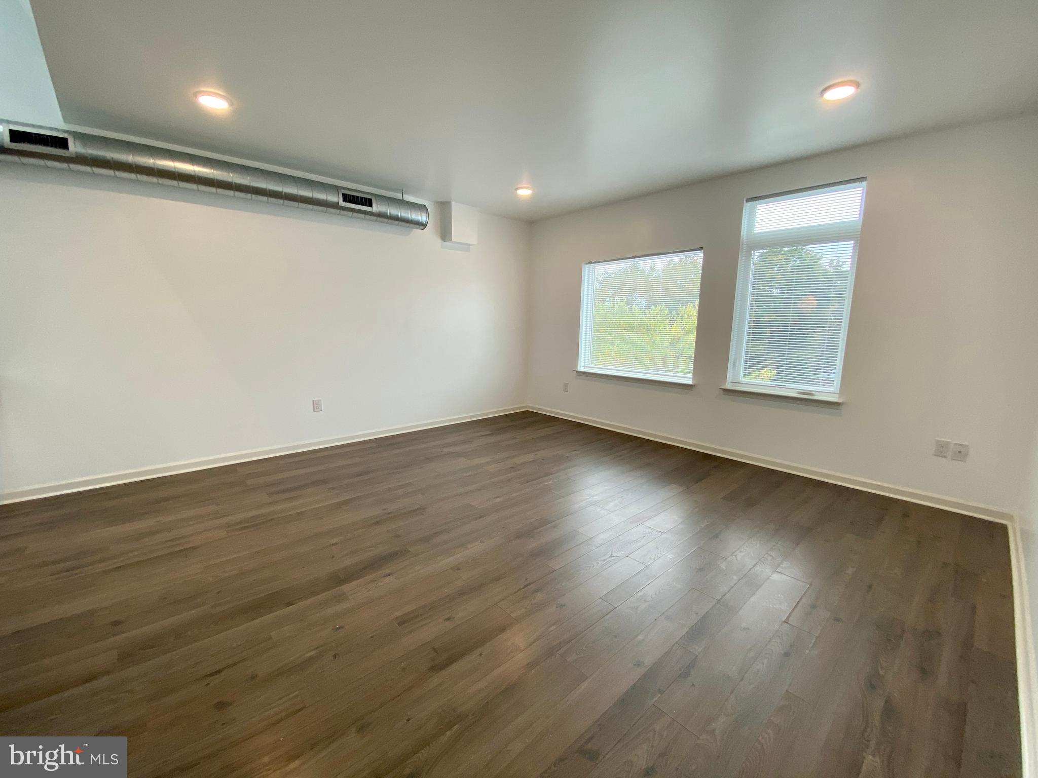 6615 RIDGE AVENUE 205