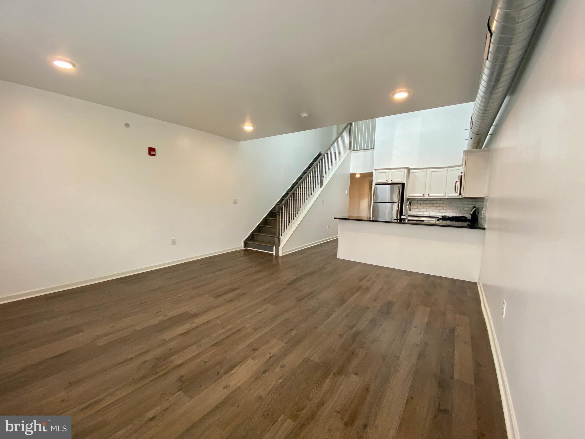 6615 RIDGE AVENUE 205