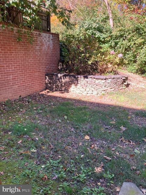 CARDINAL SQUARE - Residential Lease