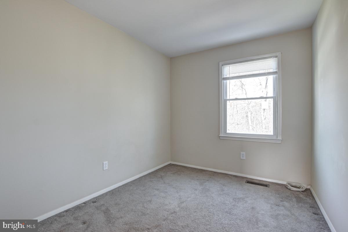 CARDINAL SQUARE - Residential Lease