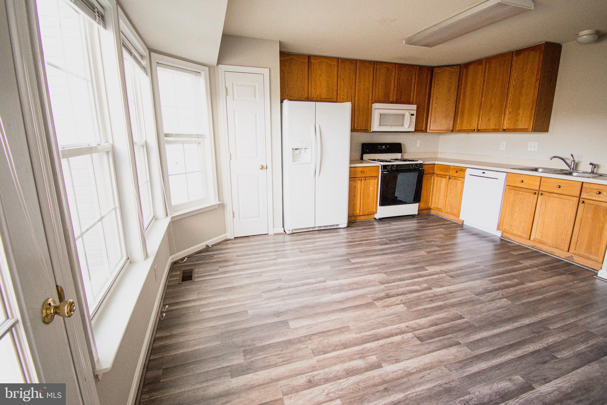 FAIRWAYS AT STONEBRIDGE - Residential