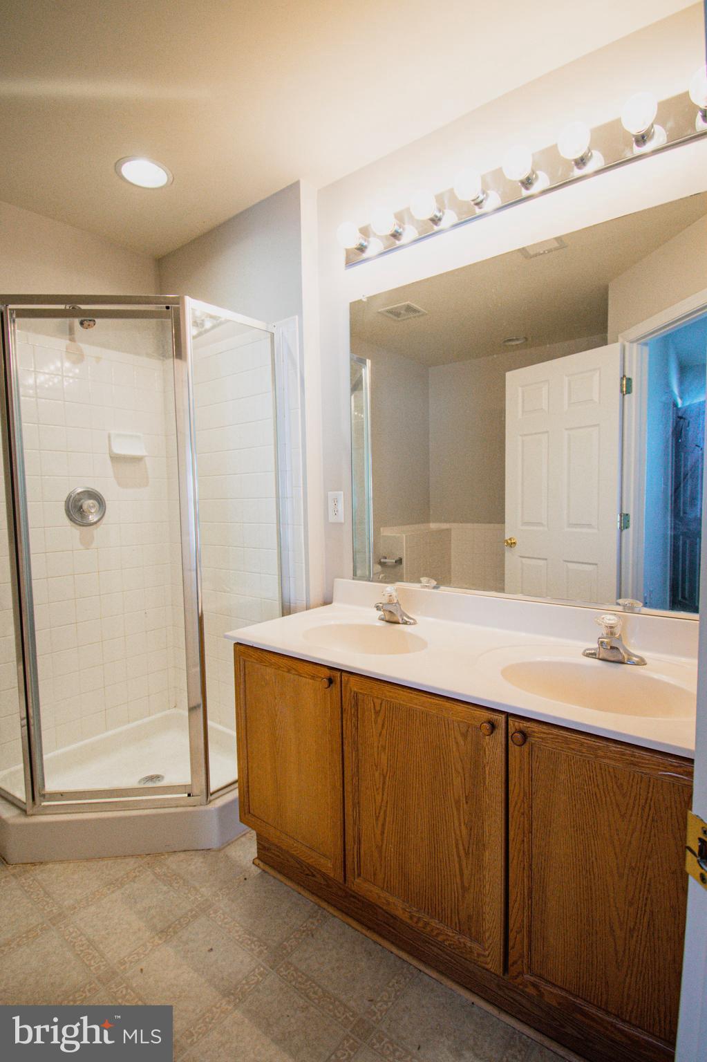 FAIRWAYS AT STONEBRIDGE - Residential