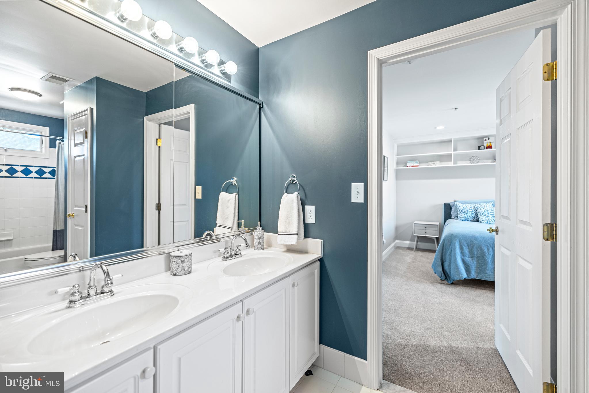 PINEY GLEN VILLAGE - Residential