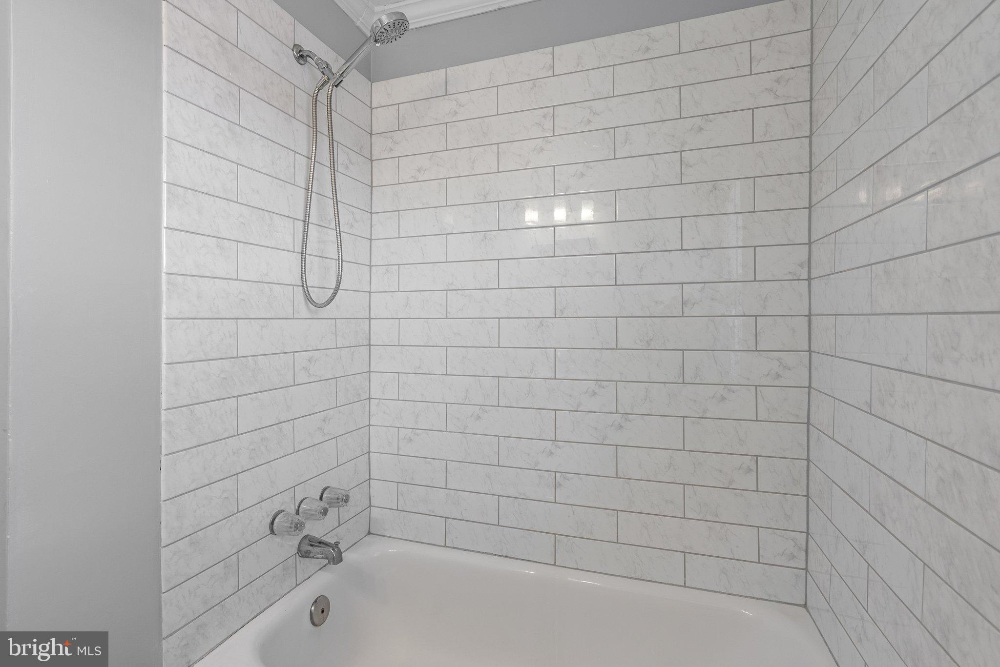 EASTWOOD - Residential