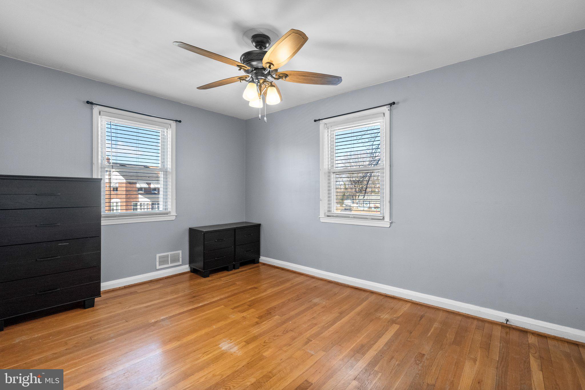 EASTWOOD - Residential