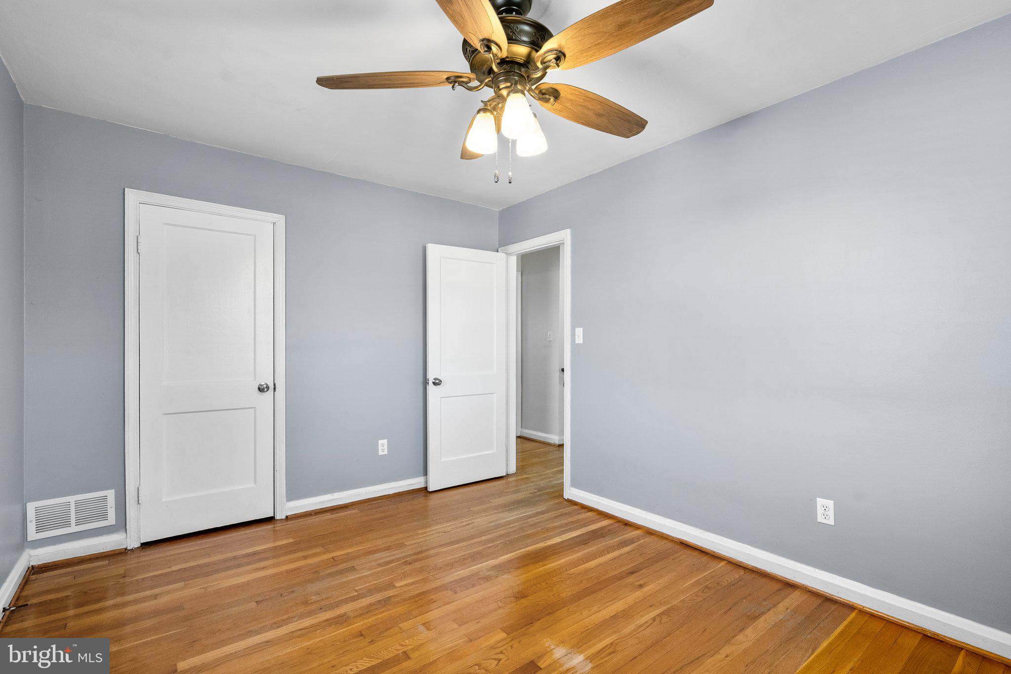 EASTWOOD - Residential