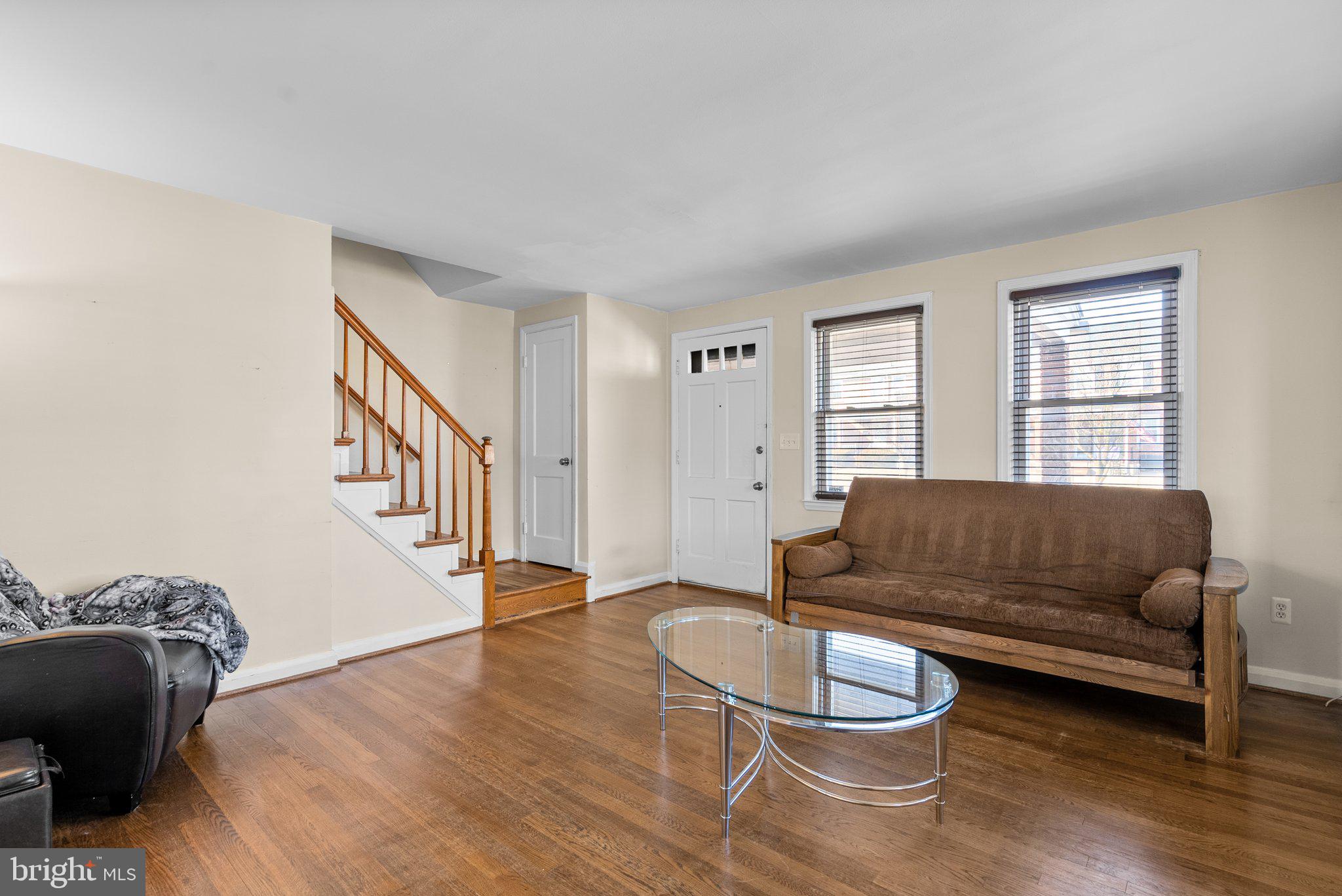 EASTWOOD - Residential