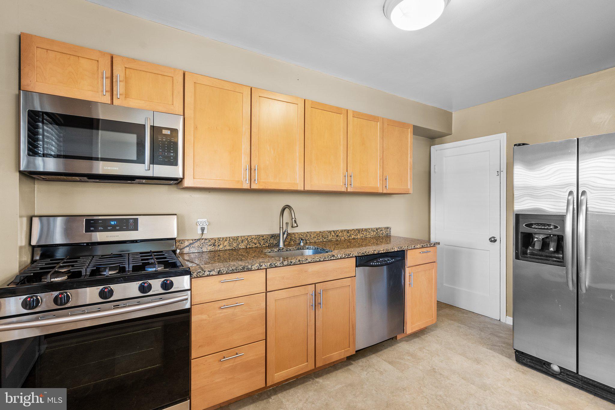 EASTWOOD - Residential