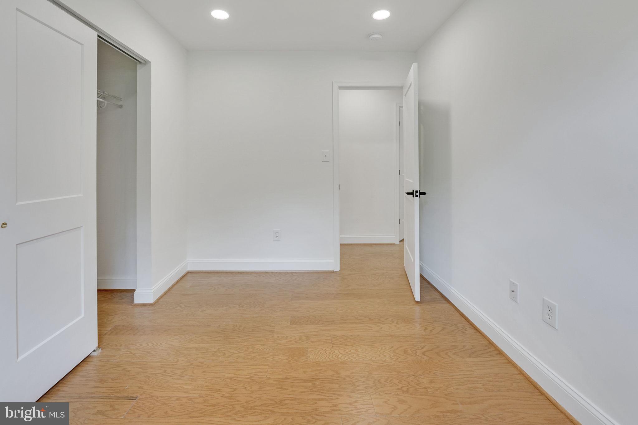 DALE CITY - Residential Lease