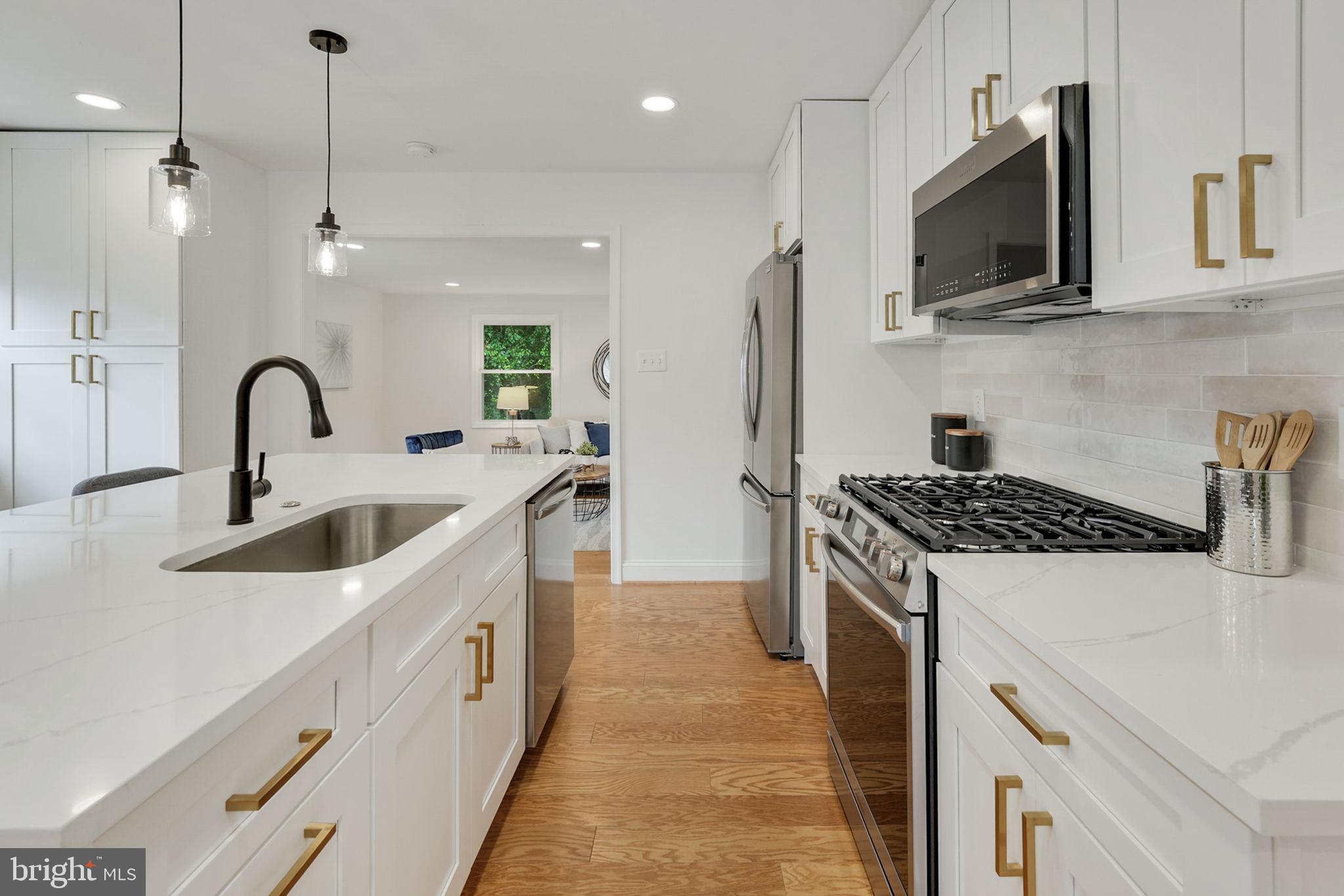 DALE CITY - Residential Lease