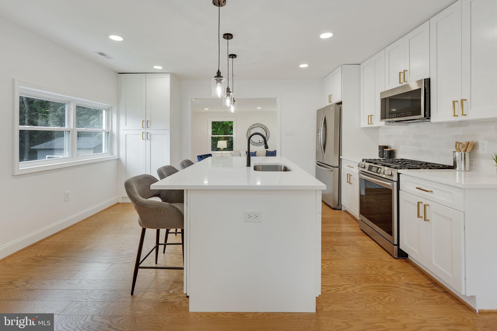 DALE CITY - Residential Lease