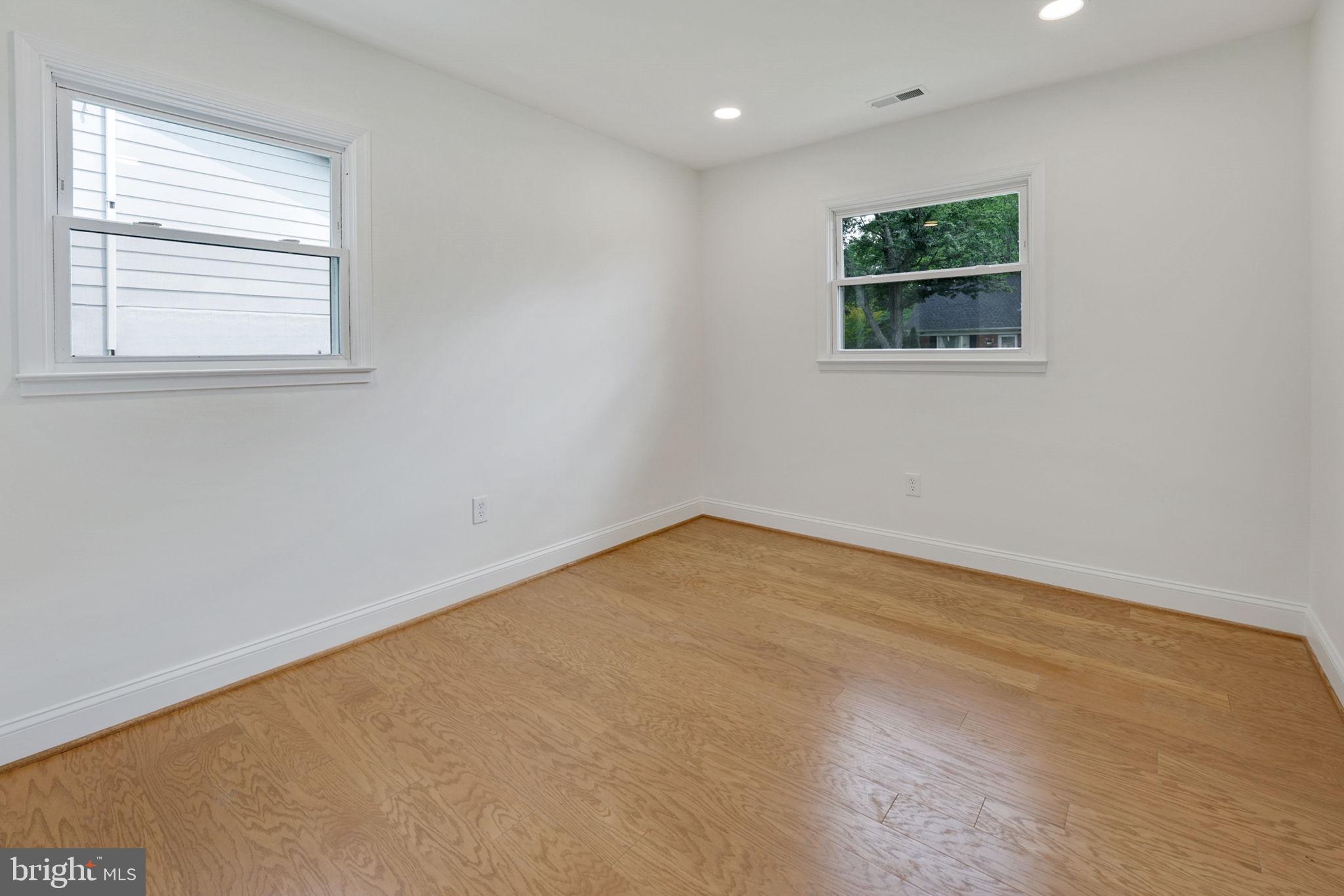 DALE CITY - Residential Lease