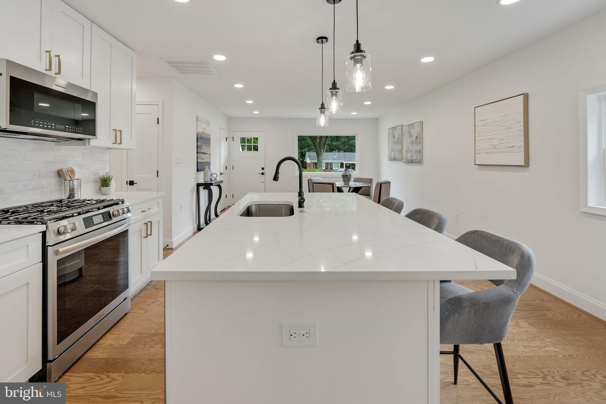 DALE CITY - Residential Lease