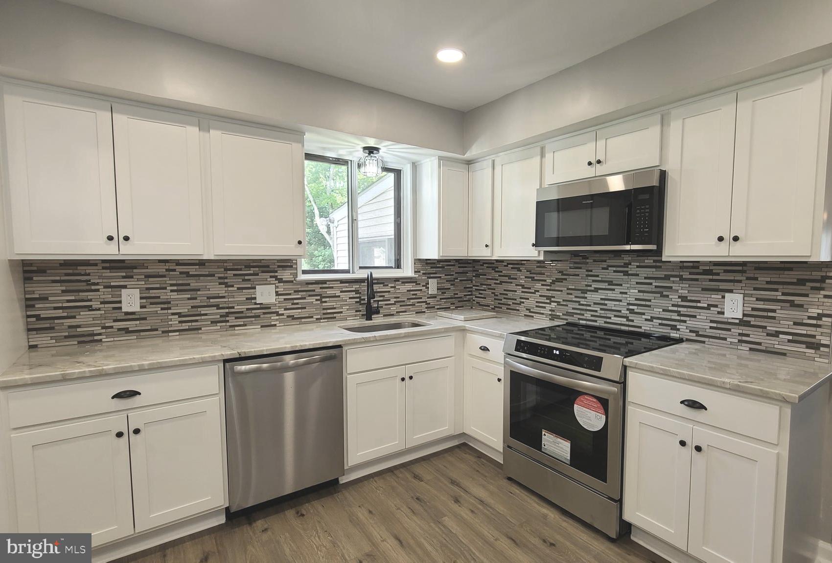 TOWER HILL WOODS - Residential