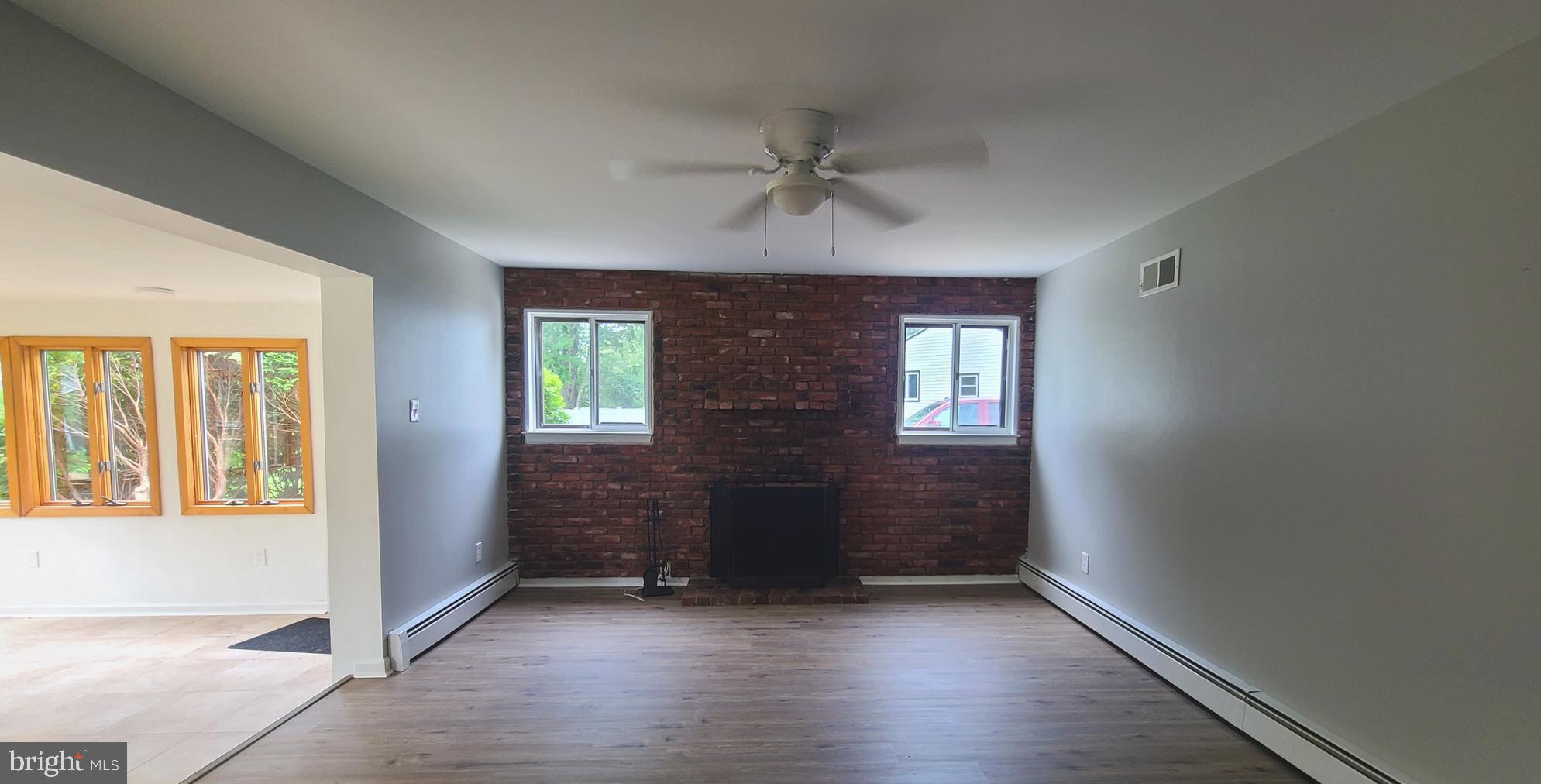 TOWER HILL WOODS - Residential