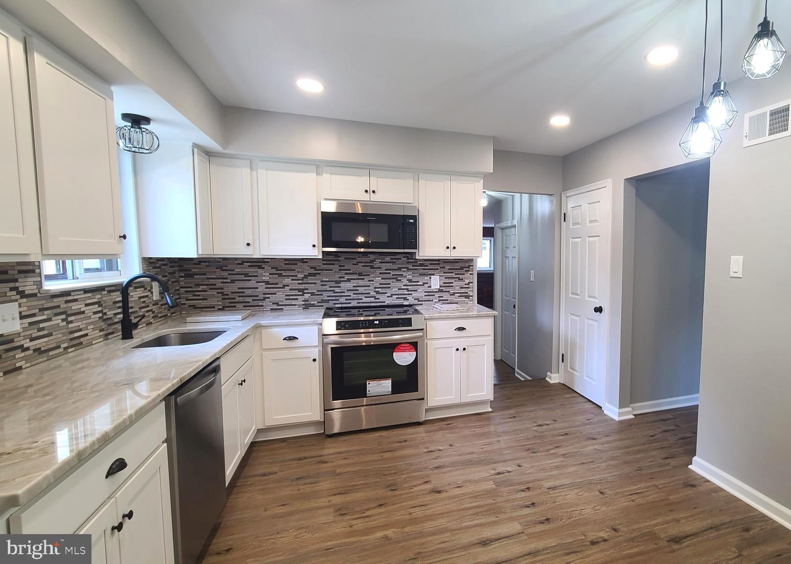 TOWER HILL WOODS - Residential