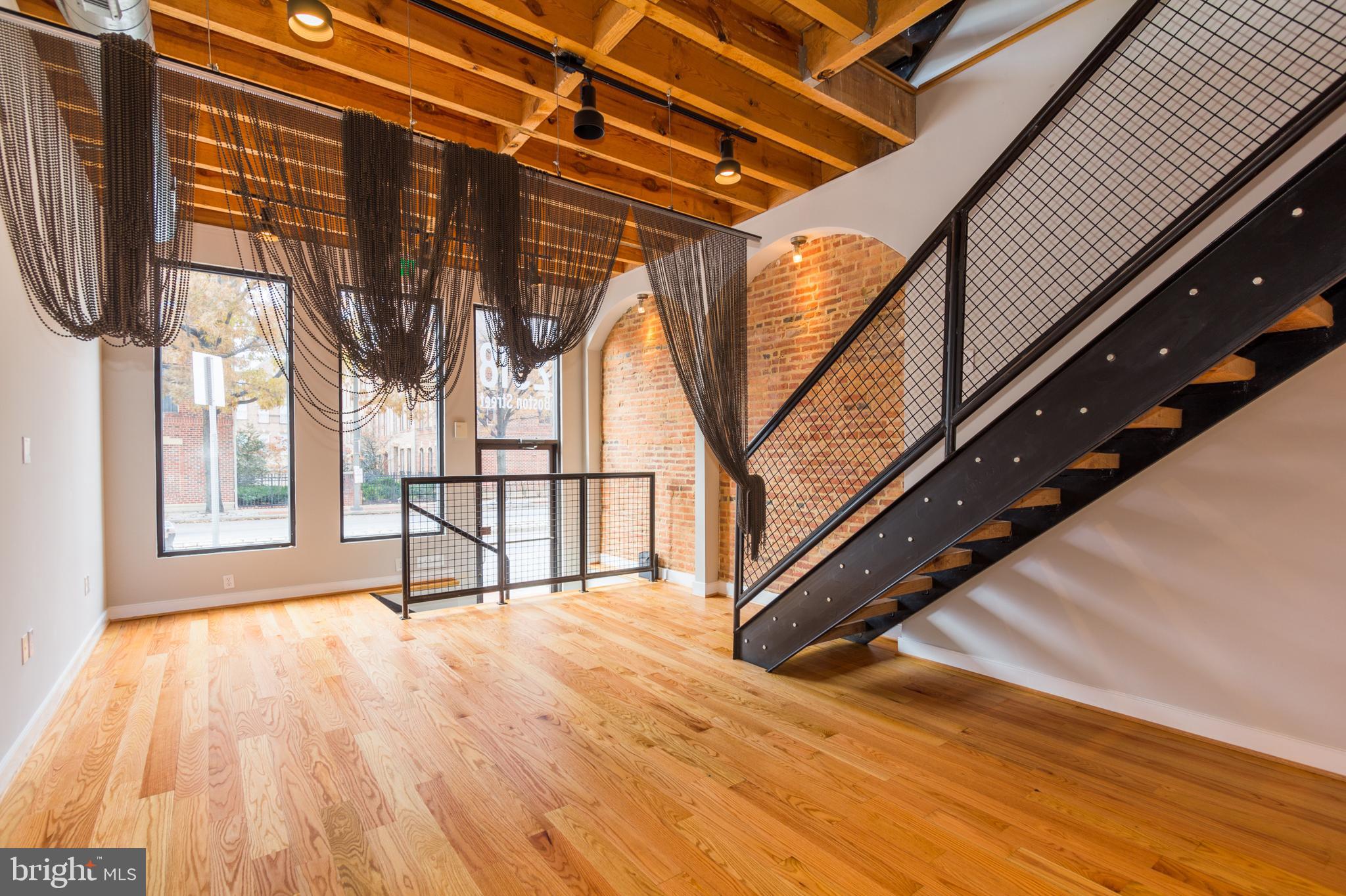 CANTON - Commercial Sale