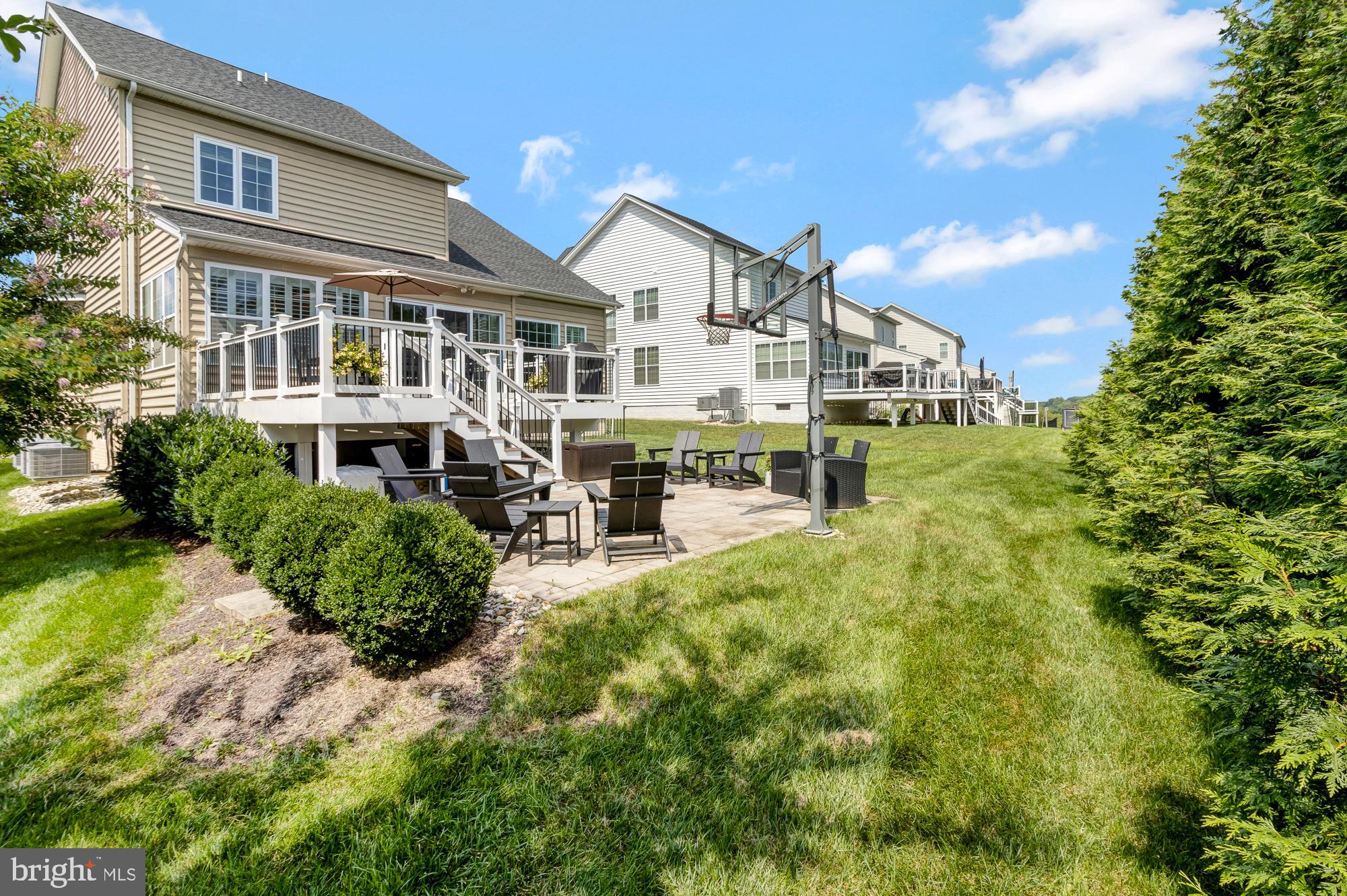 LAUREL RIDGE - Residential