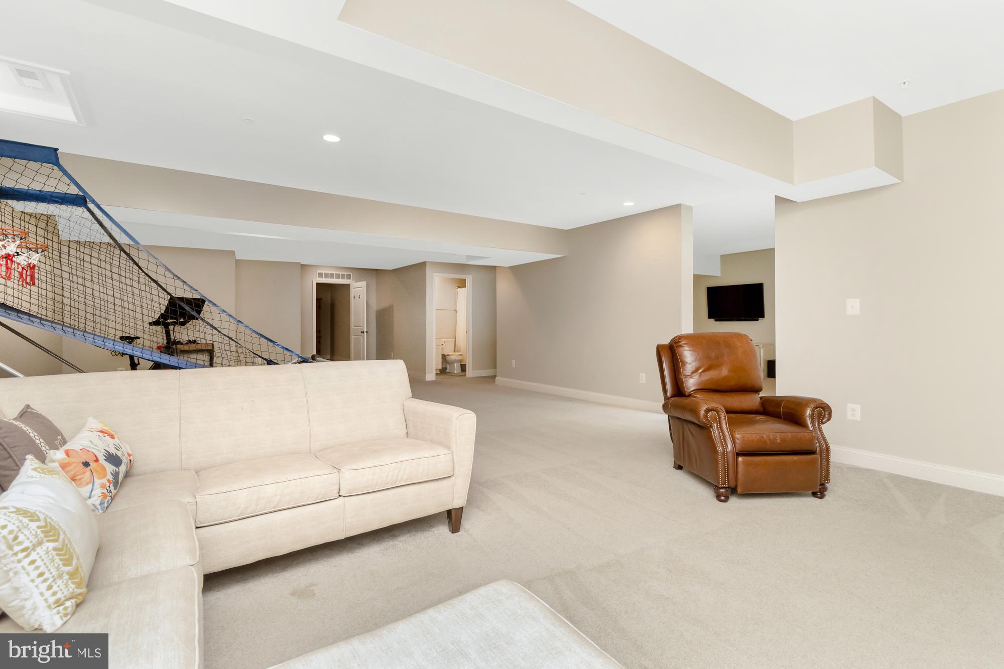 LAUREL RIDGE - Residential