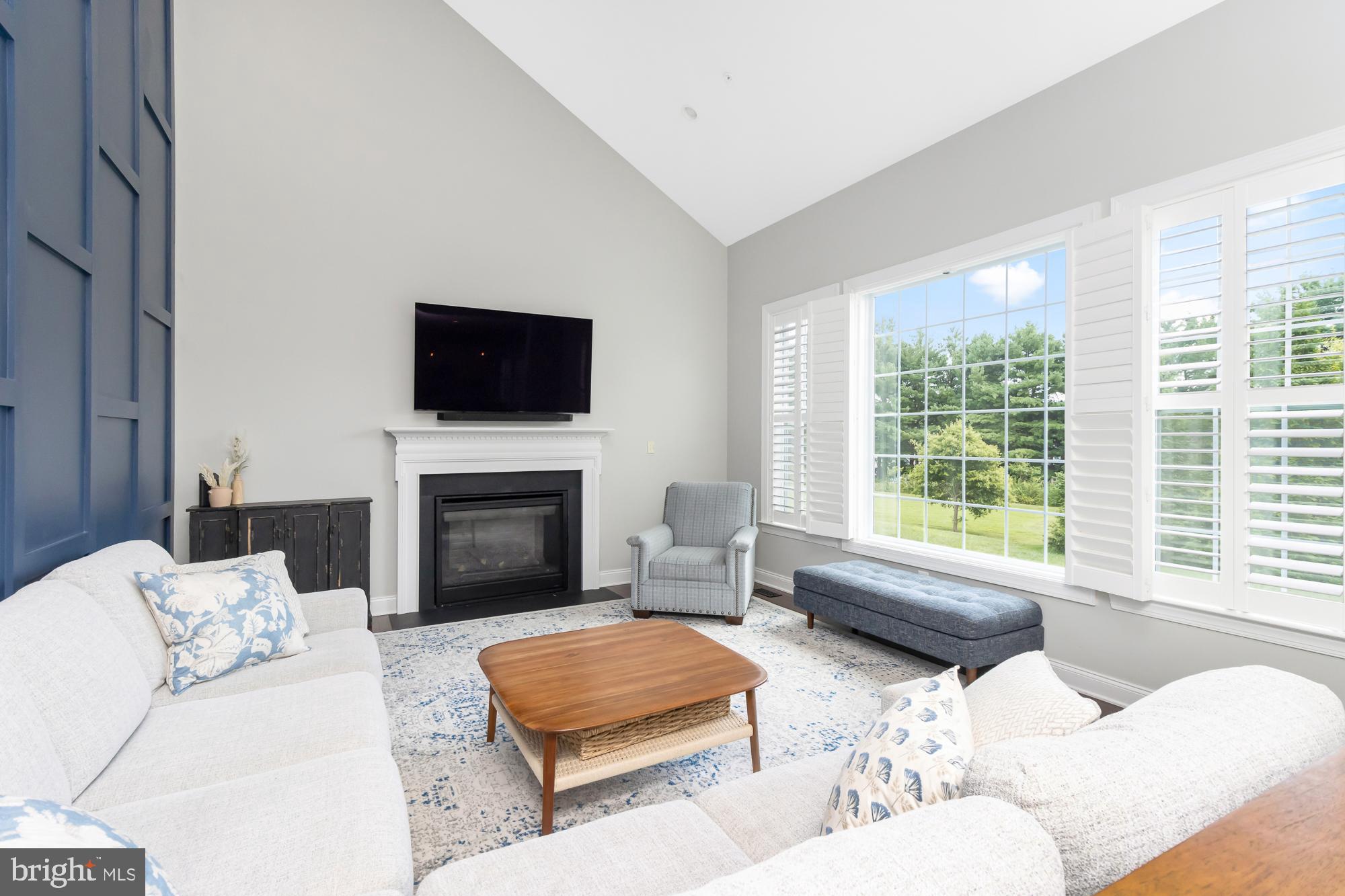 LAUREL RIDGE - Residential