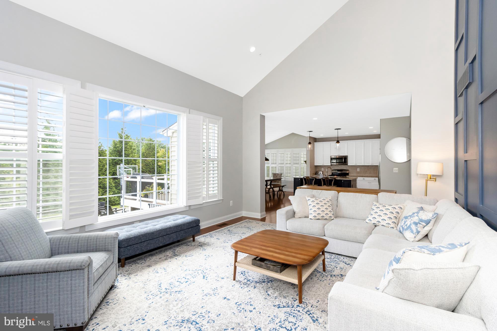 LAUREL RIDGE - Residential