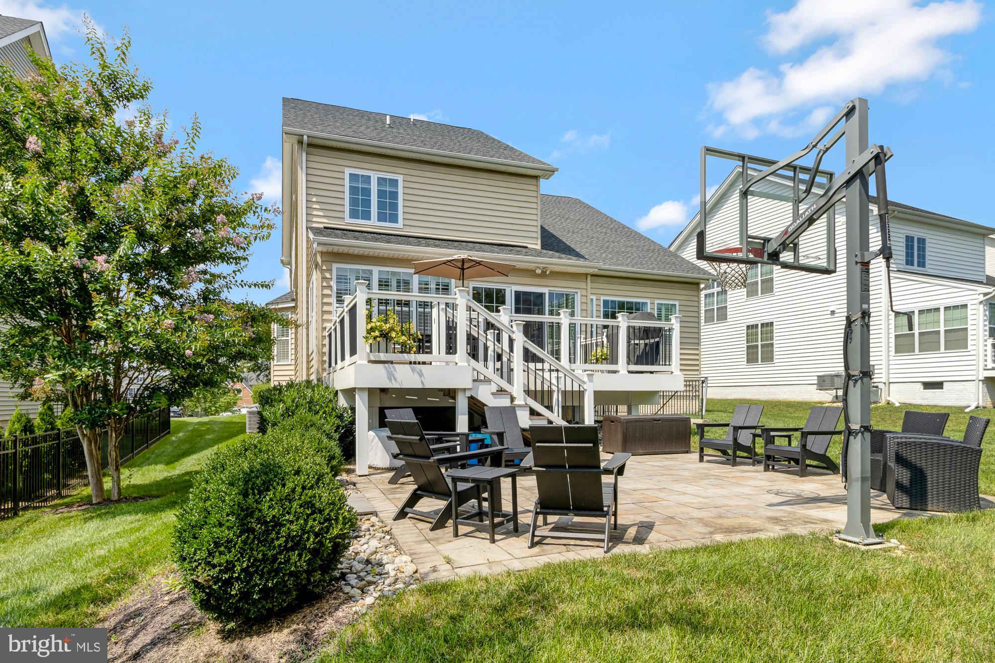 LAUREL RIDGE - Residential