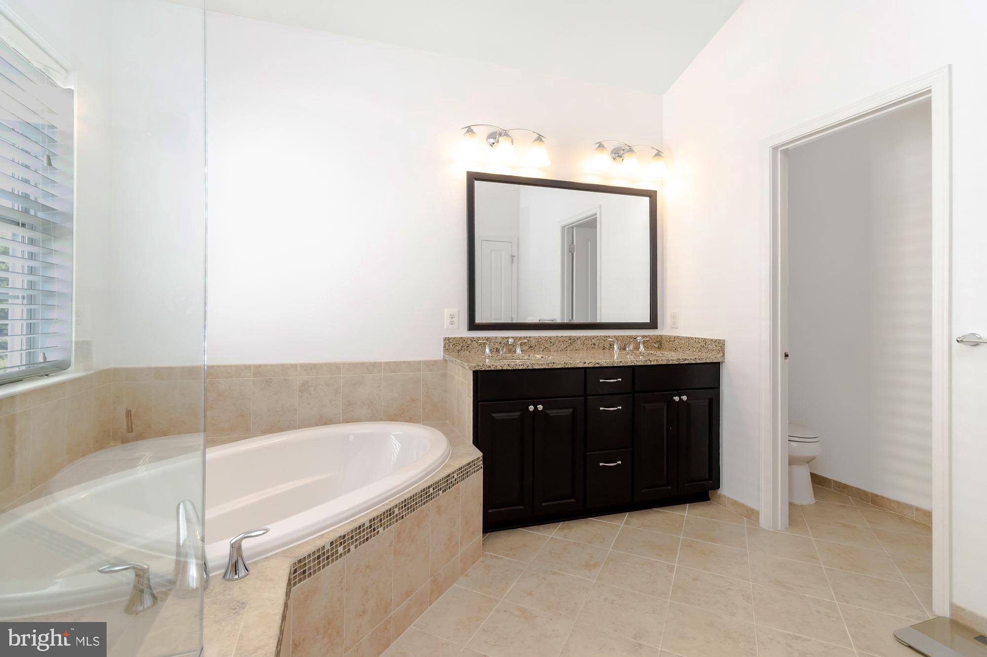 LAUREL RIDGE - Residential