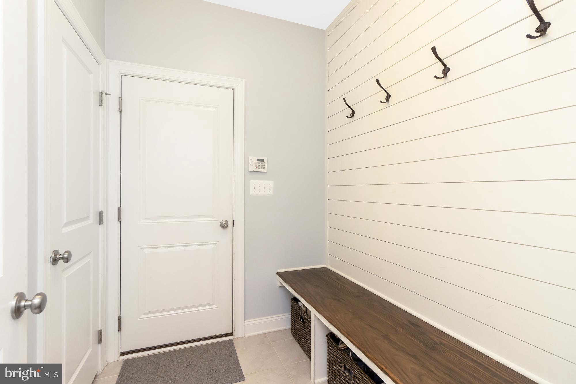 LAUREL RIDGE - Residential