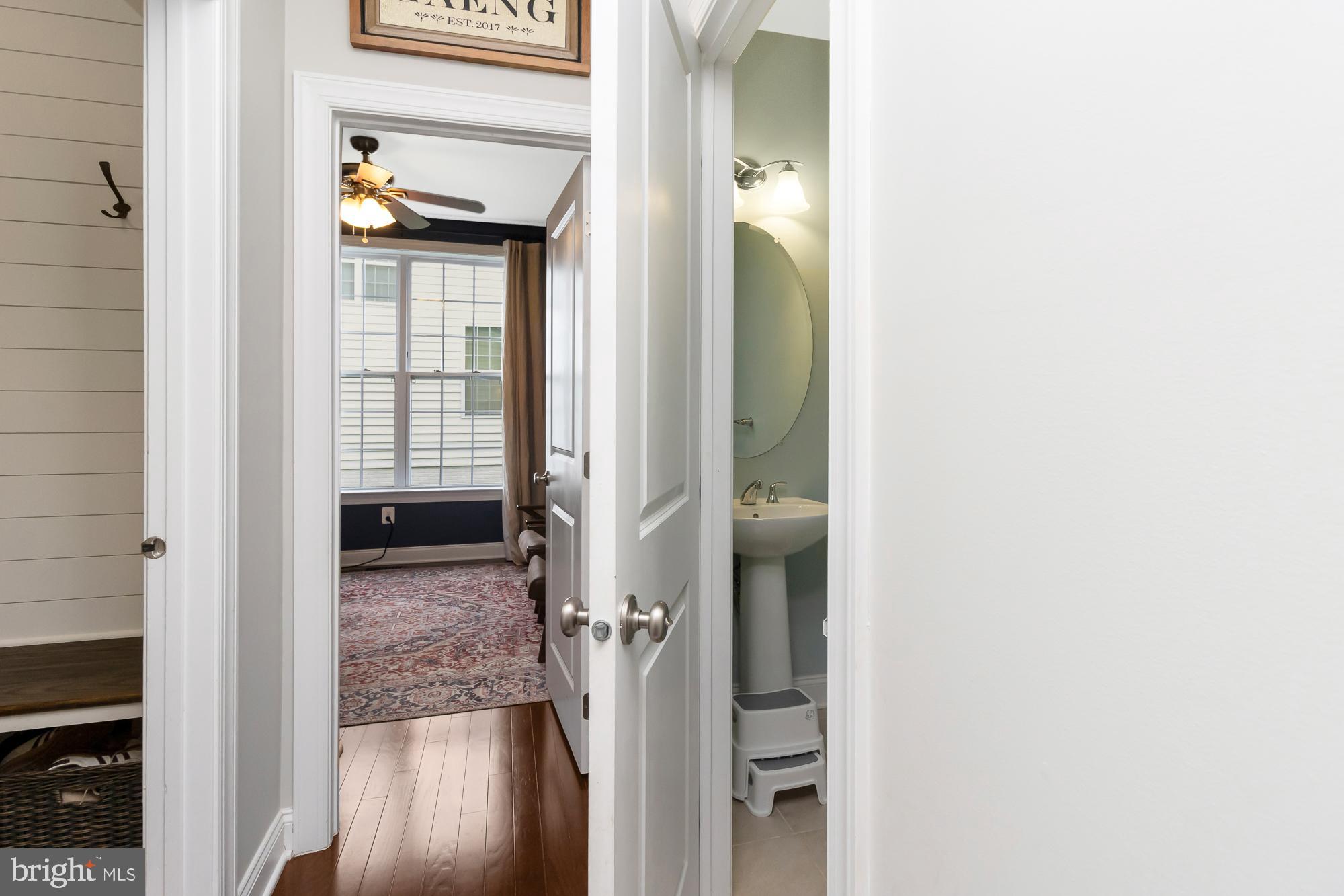 LAUREL RIDGE - Residential