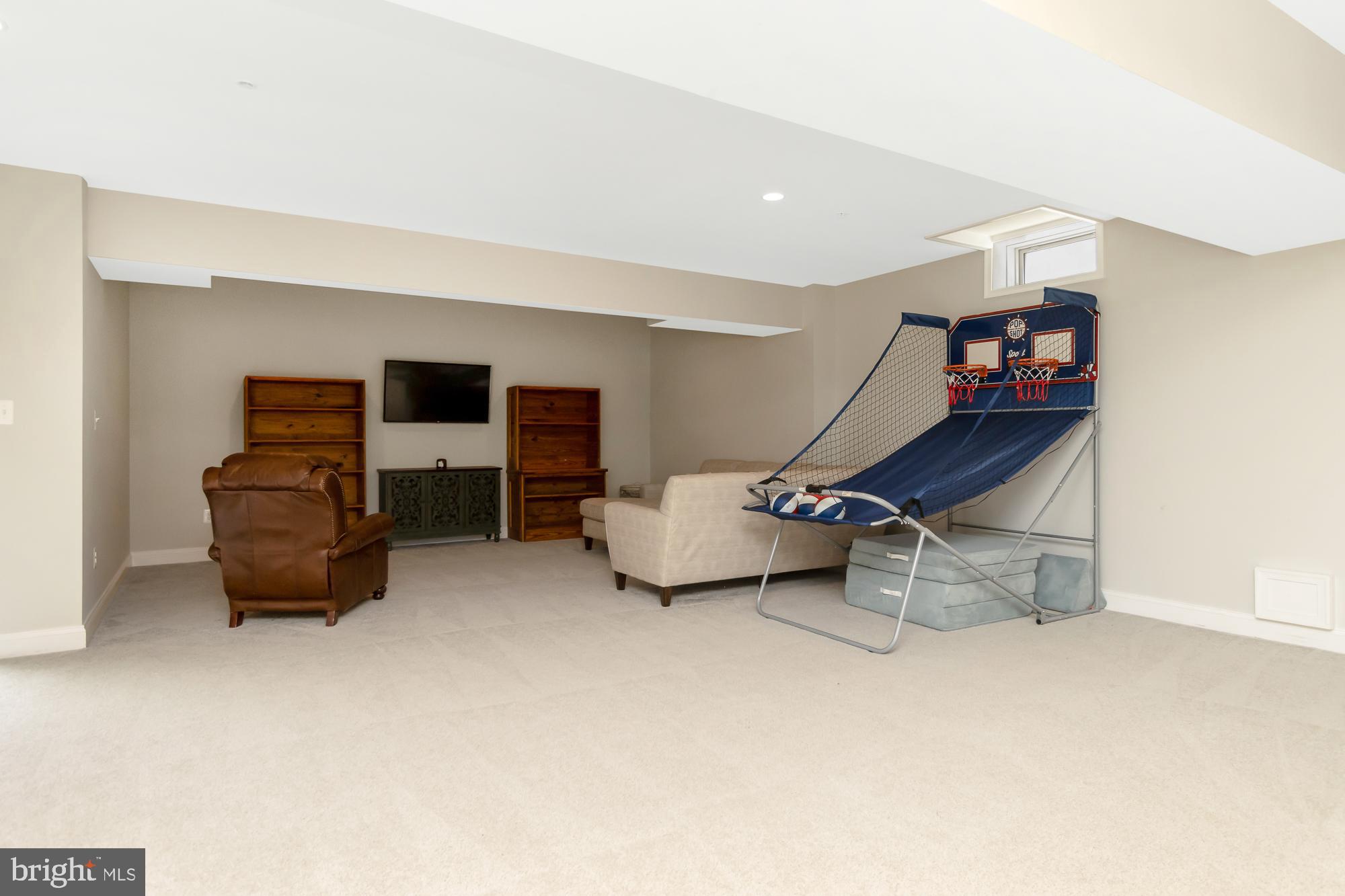 LAUREL RIDGE - Residential