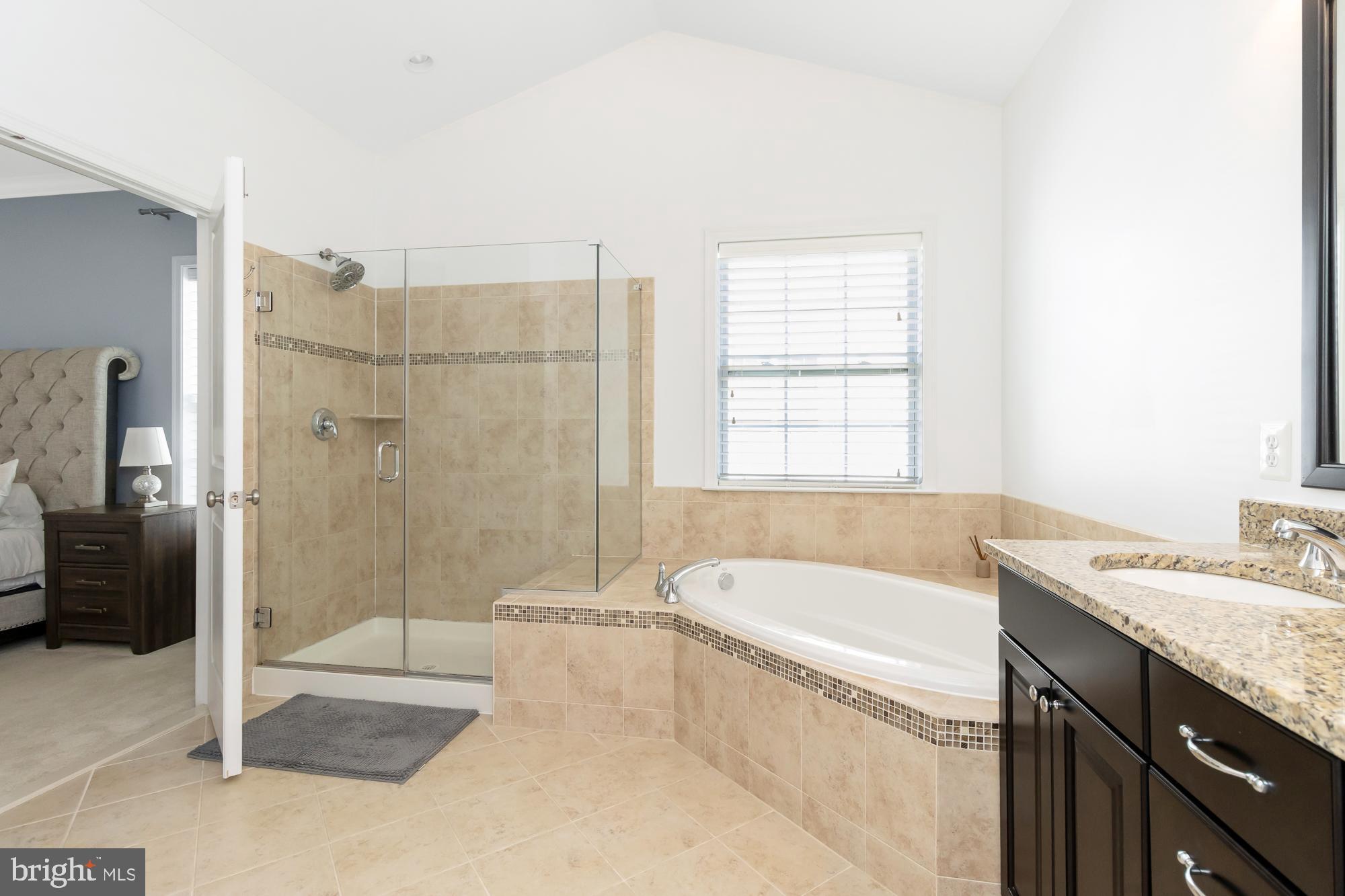 LAUREL RIDGE - Residential