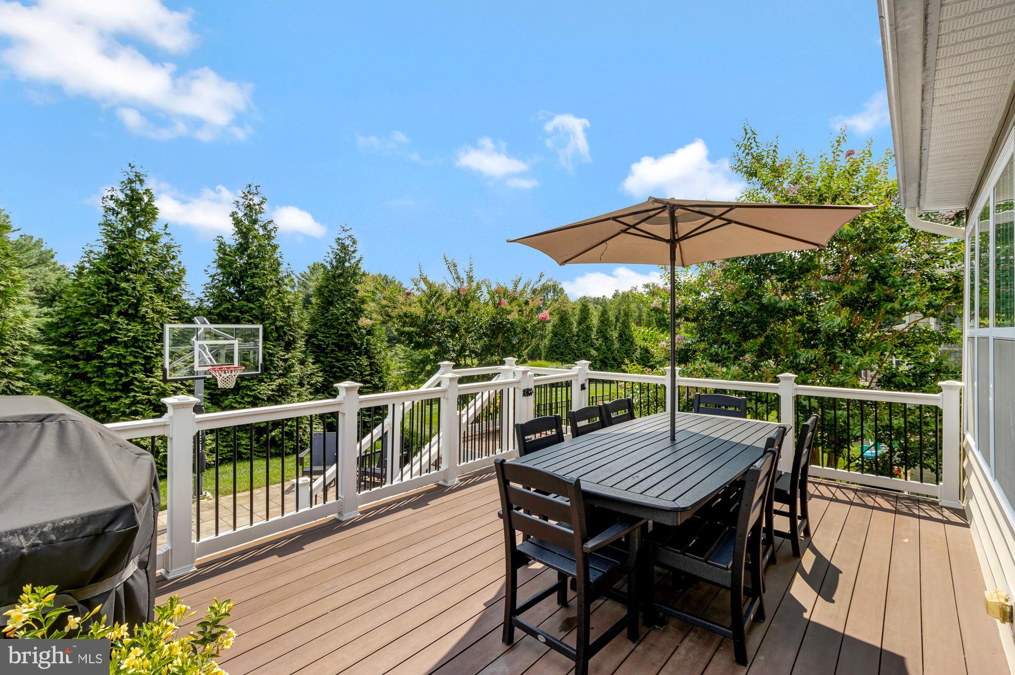 LAUREL RIDGE - Residential