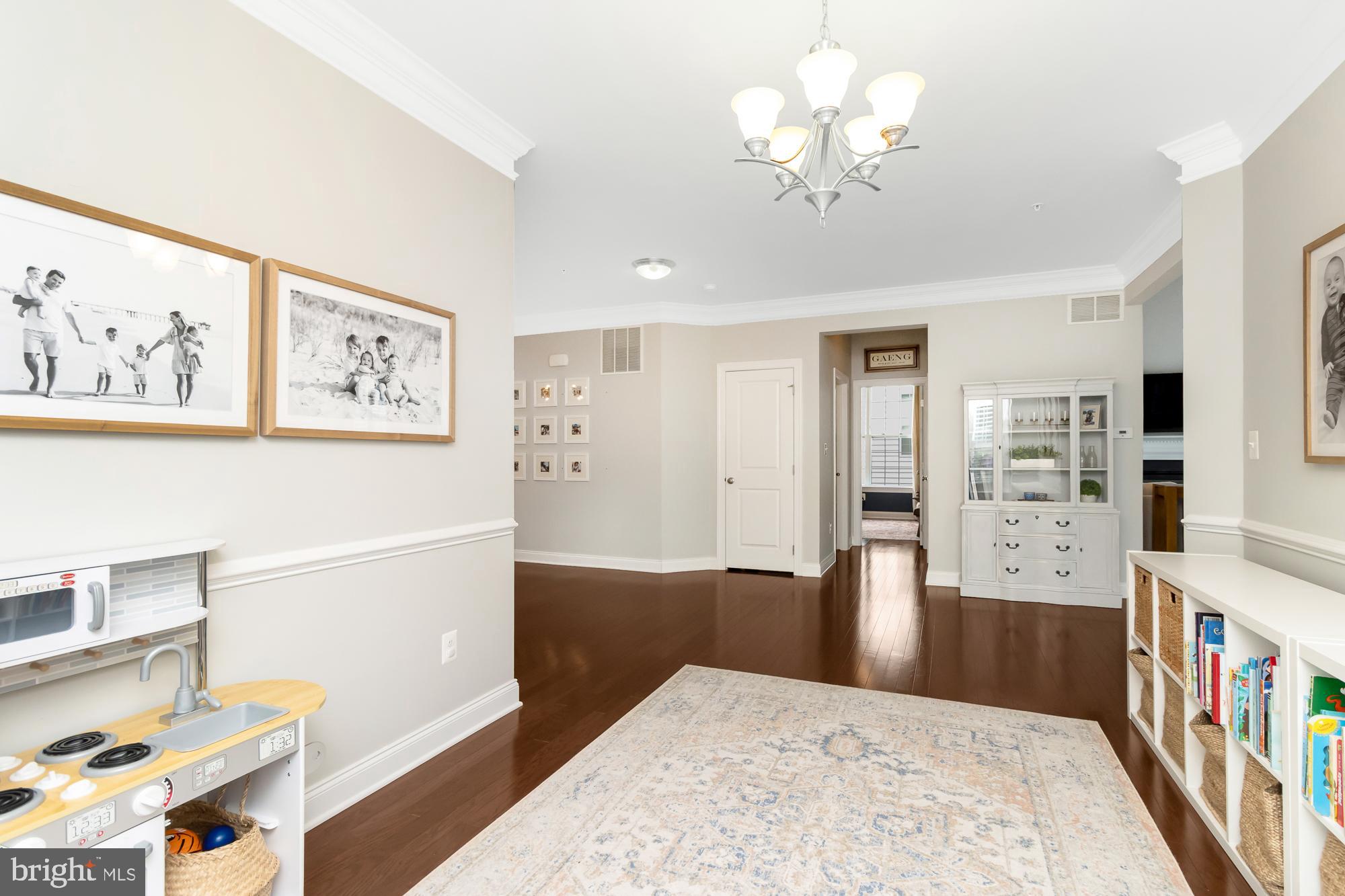 LAUREL RIDGE - Residential