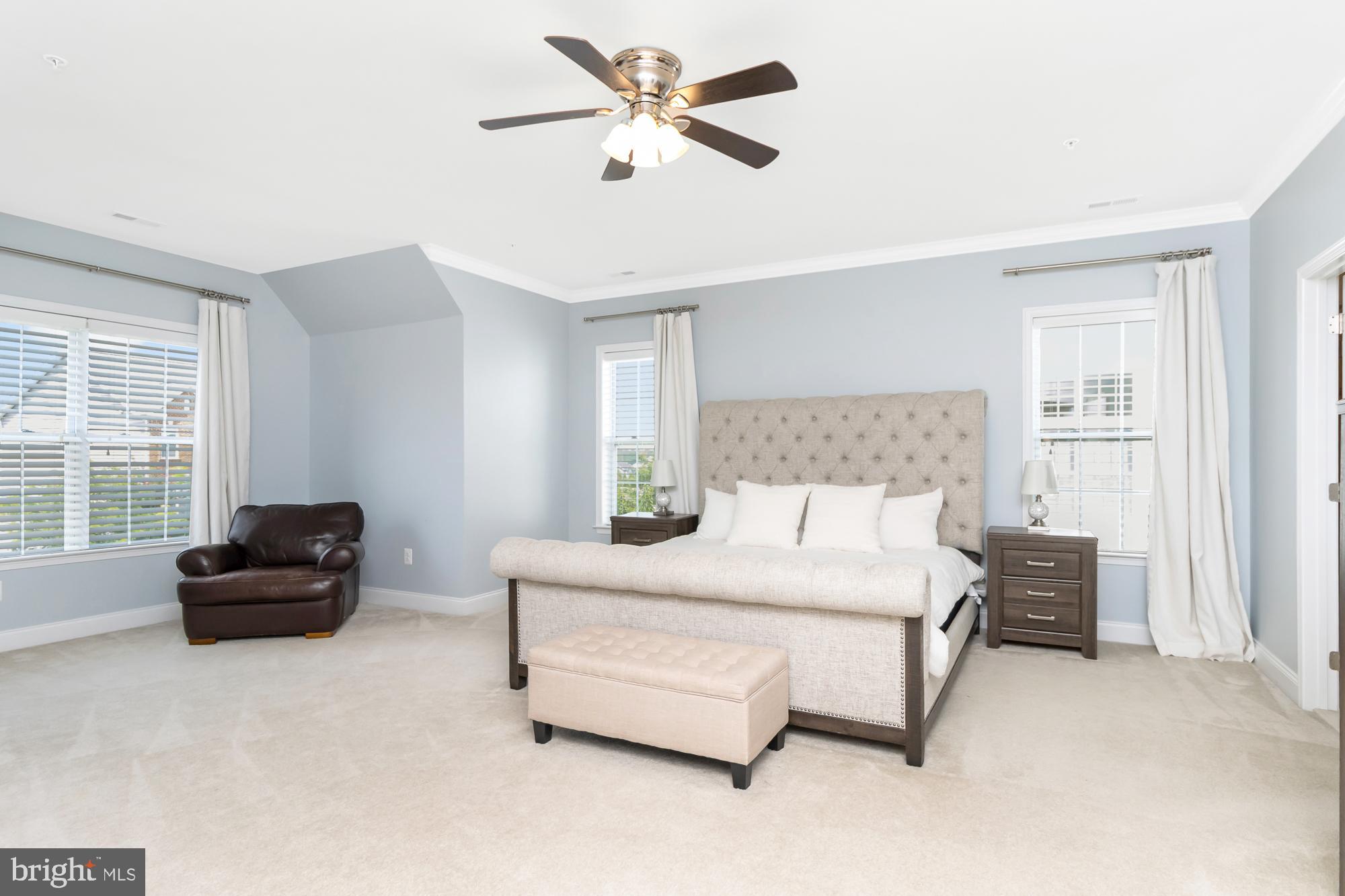 LAUREL RIDGE - Residential