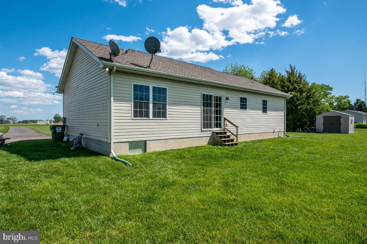 LUCKY SHOE RANCHETTES - Residential