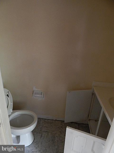 MONIKA COURTS CONDO - Residential