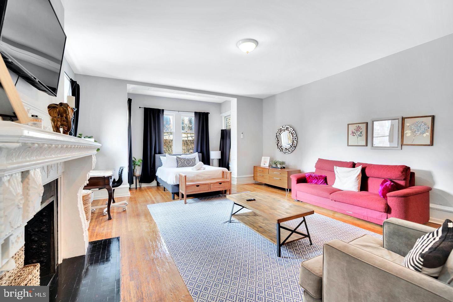 FITLER SQUARE - Commercial Sale