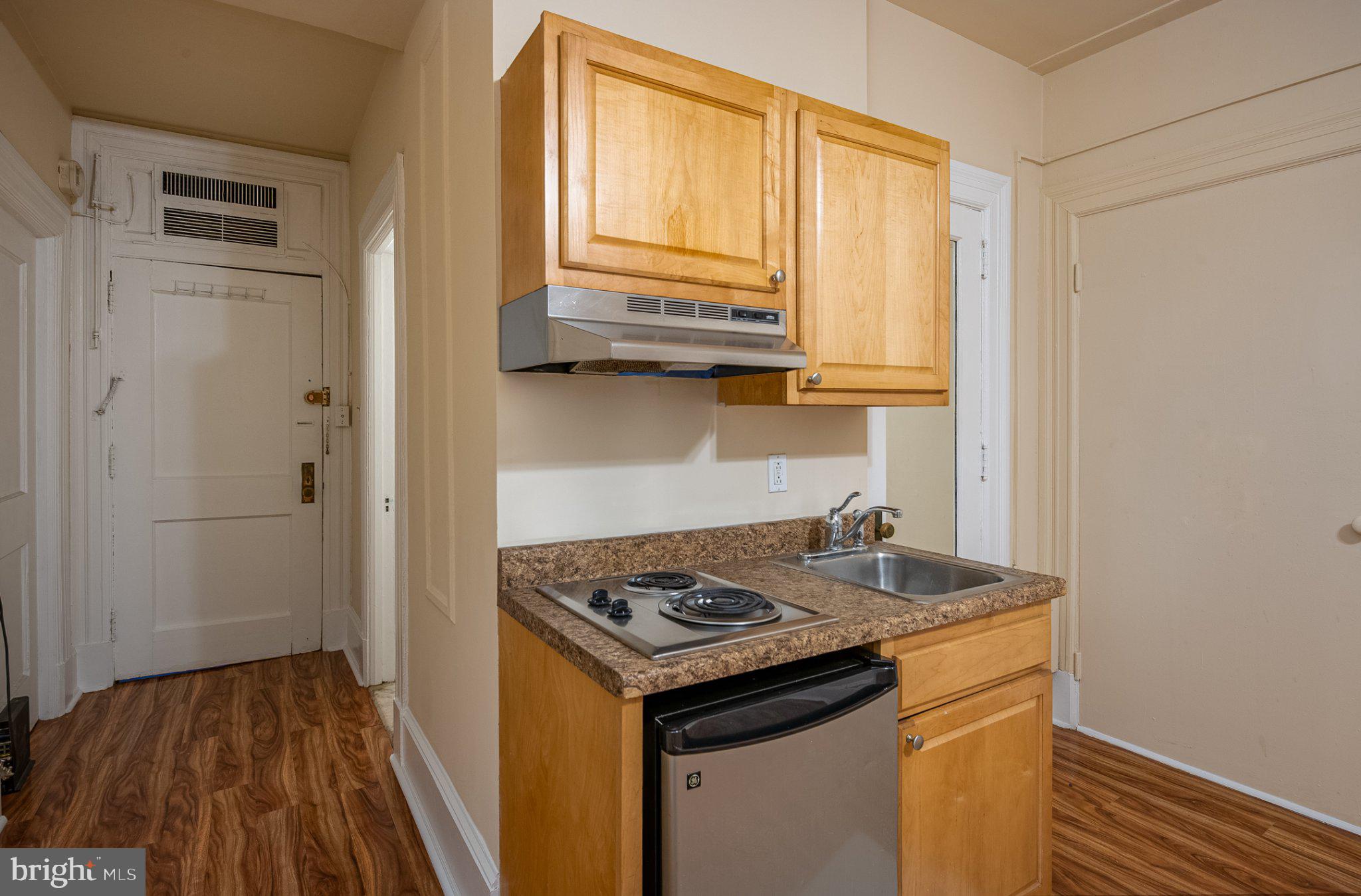 1324 LOCUST STREET 424