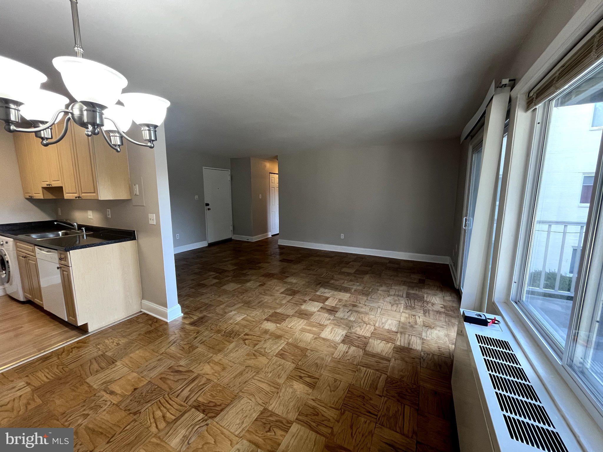 1009 CHILLUM ROAD 206