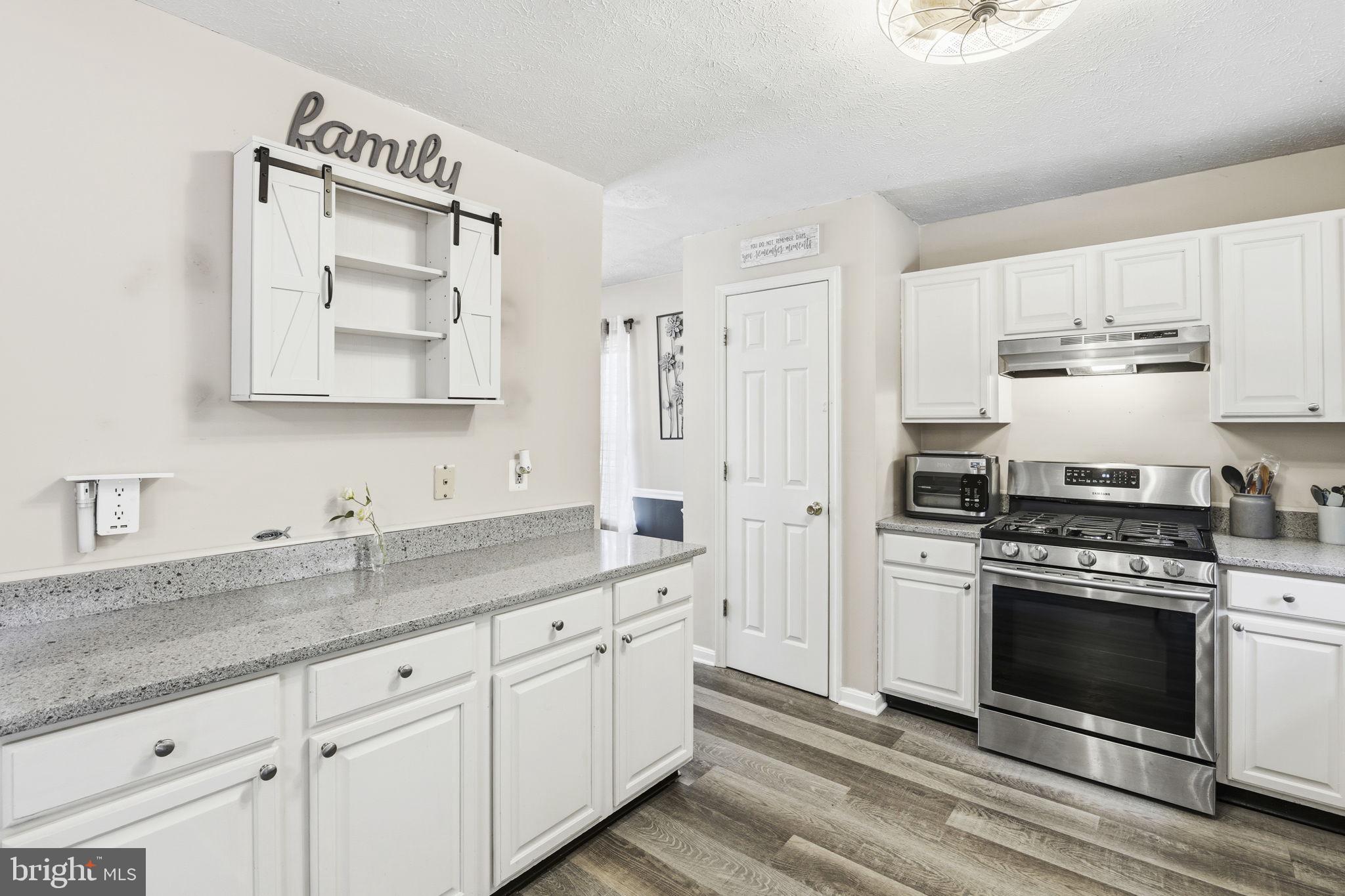 LUCKY PROPERTY - Residential