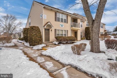 Condo For Sale - 882A Scotswood Court #882<br/> MOUNT LAUREL, NJ 08054