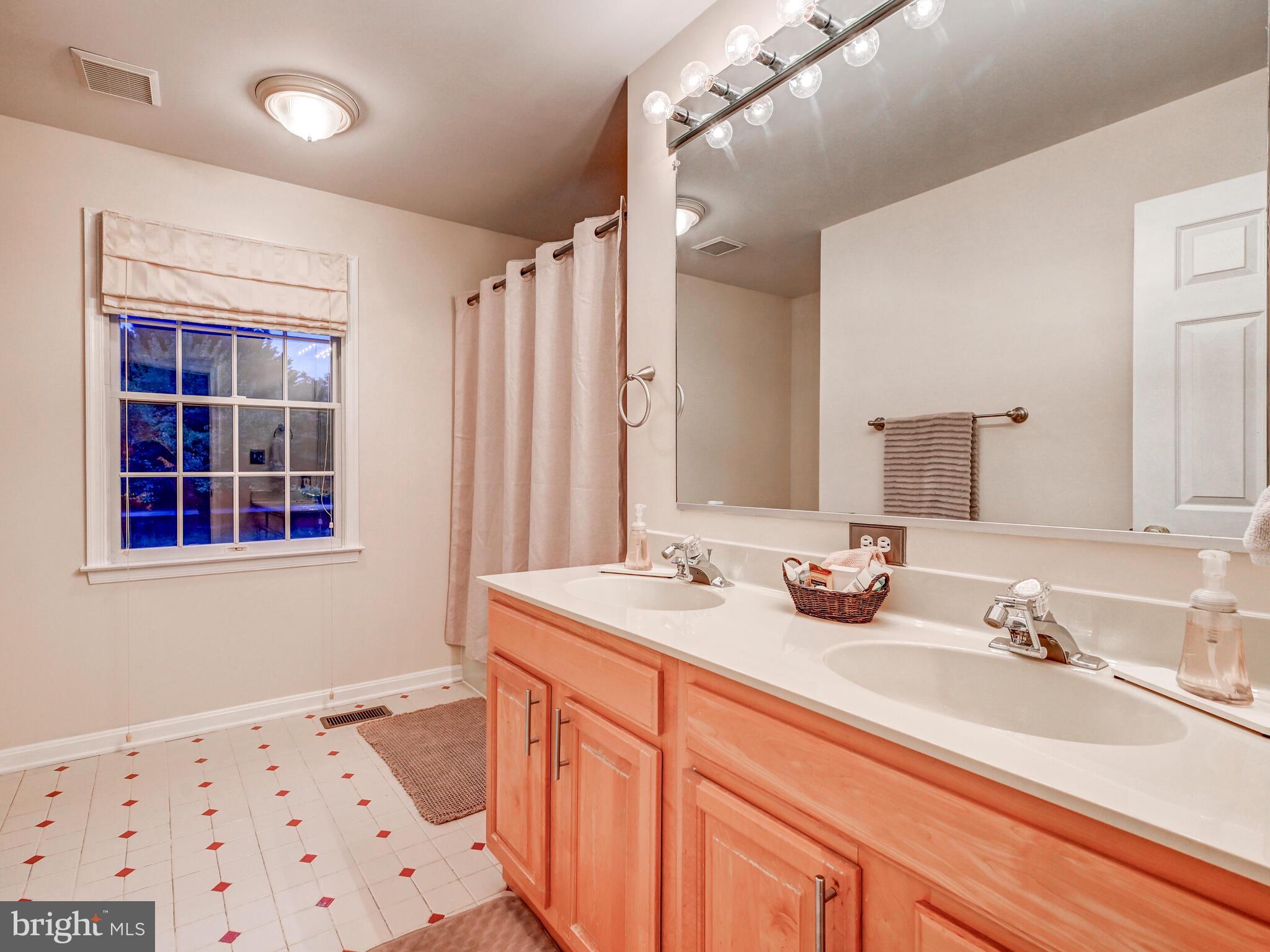 FREELAND - Residential