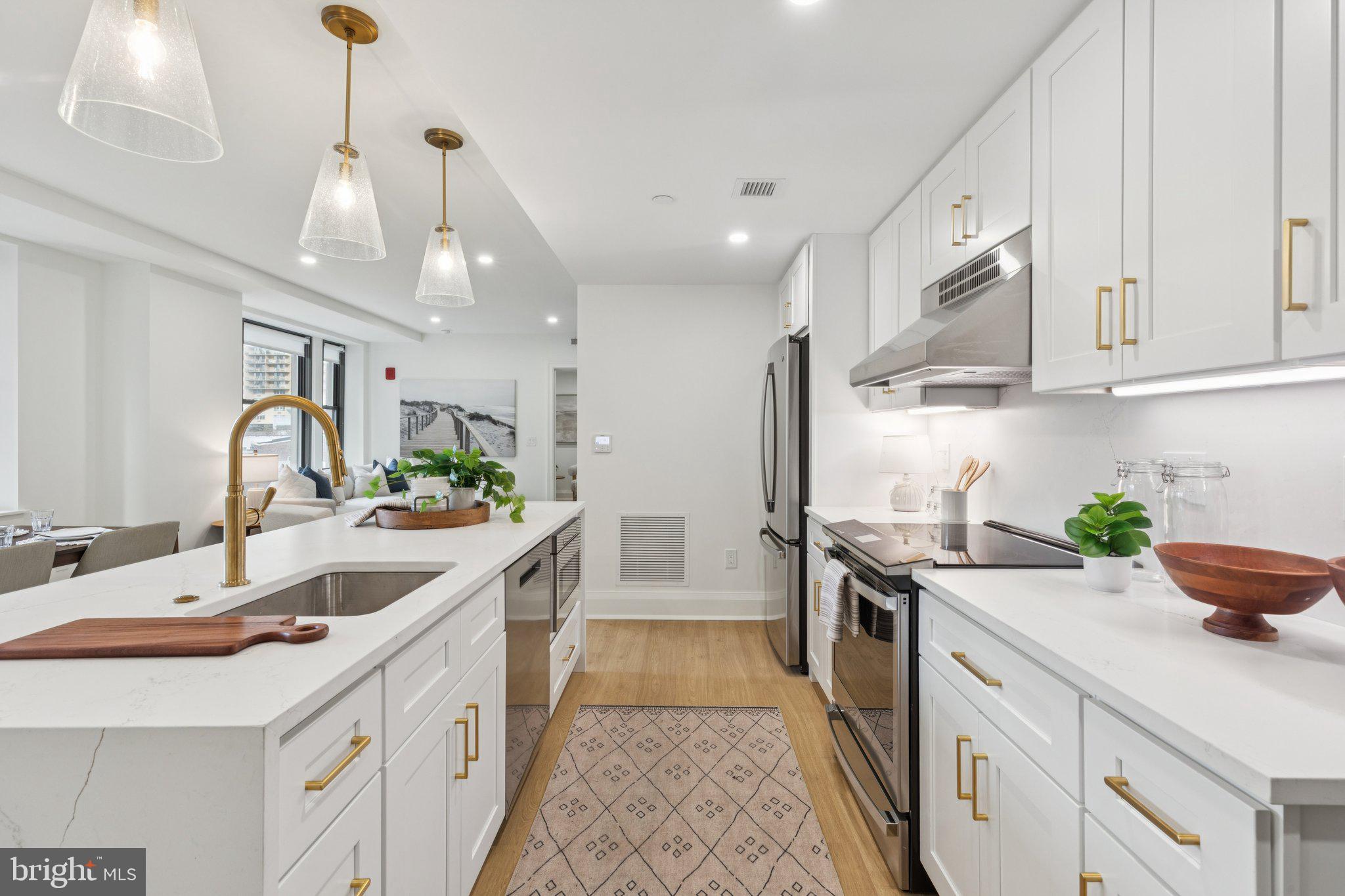 RITTENHOUSE SQUARE - Residential Lease